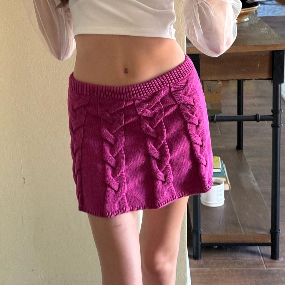 Women's Pink Cable Knit Skirt